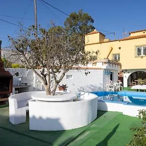 Mountain, Seaviews, And Pool Relax By Sunkeyrents Сasa de vacaciones